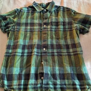 Three Men’s Banana Republic short sleeve shirts